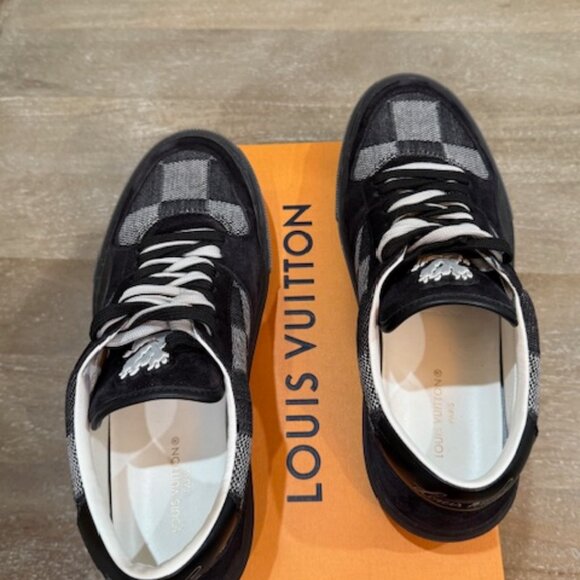 LOUIS VUITTON LV Ollie Sneaker - Picture 3 of 6